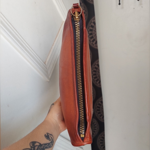 Vintage Coach Rust Zippered Clutch🧡🧡 HTF - Picture 3 of 16
